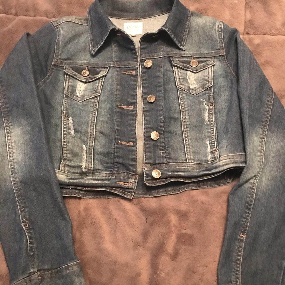 Cello Women’s distressed cropped jean jacket - Picture 3 of 3